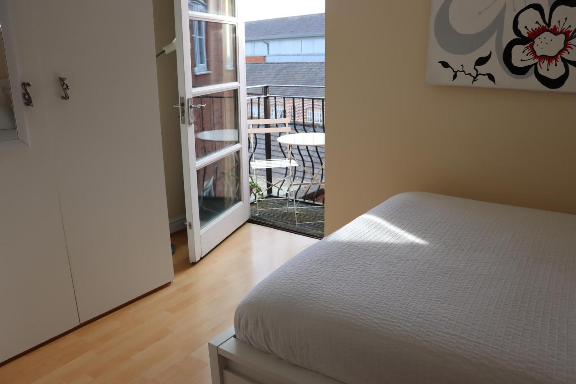Scandinavian City Centre Apartment Worcester Bagian luar foto