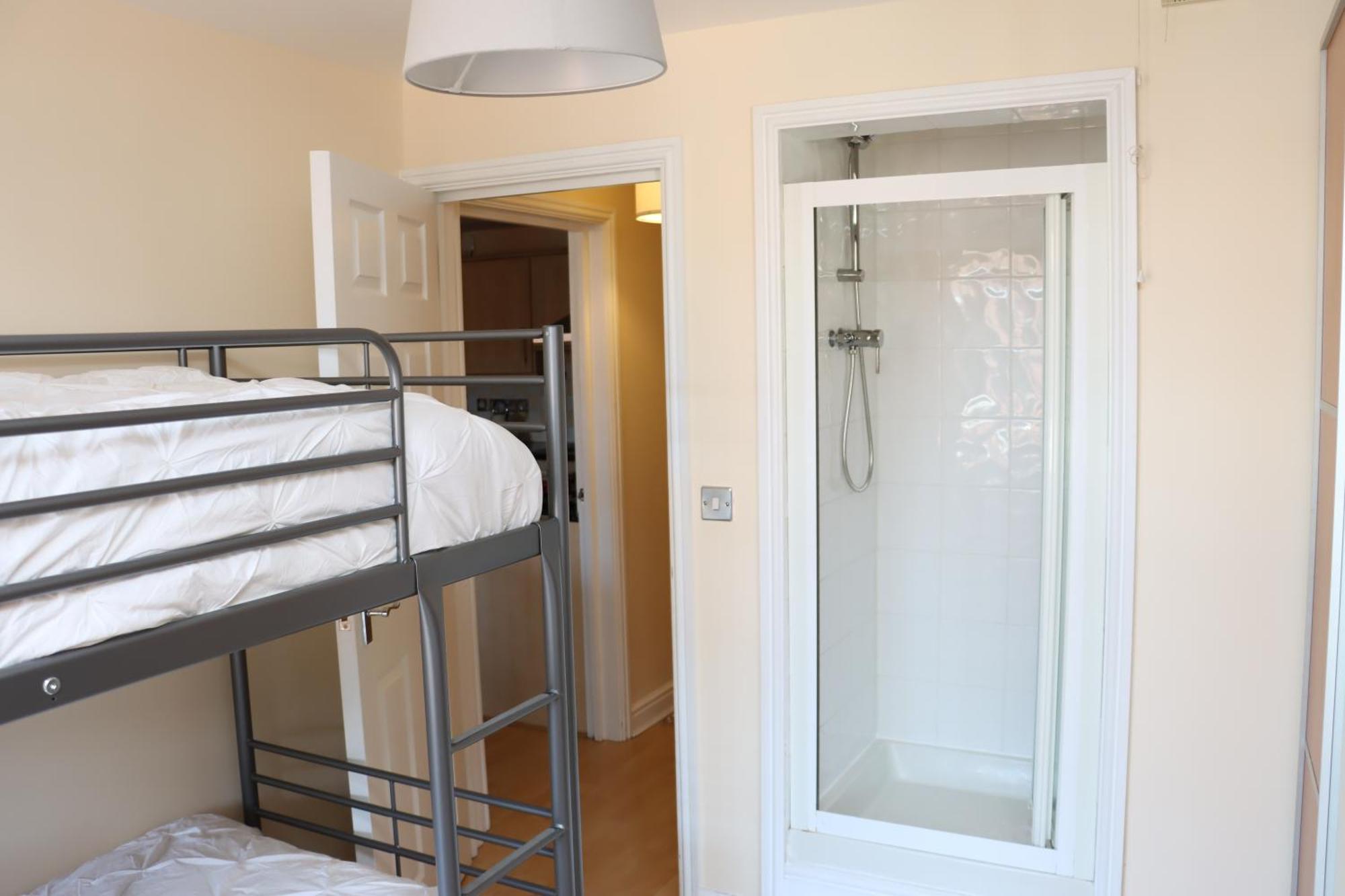 Scandinavian City Centre Apartment Worcester Bagian luar foto