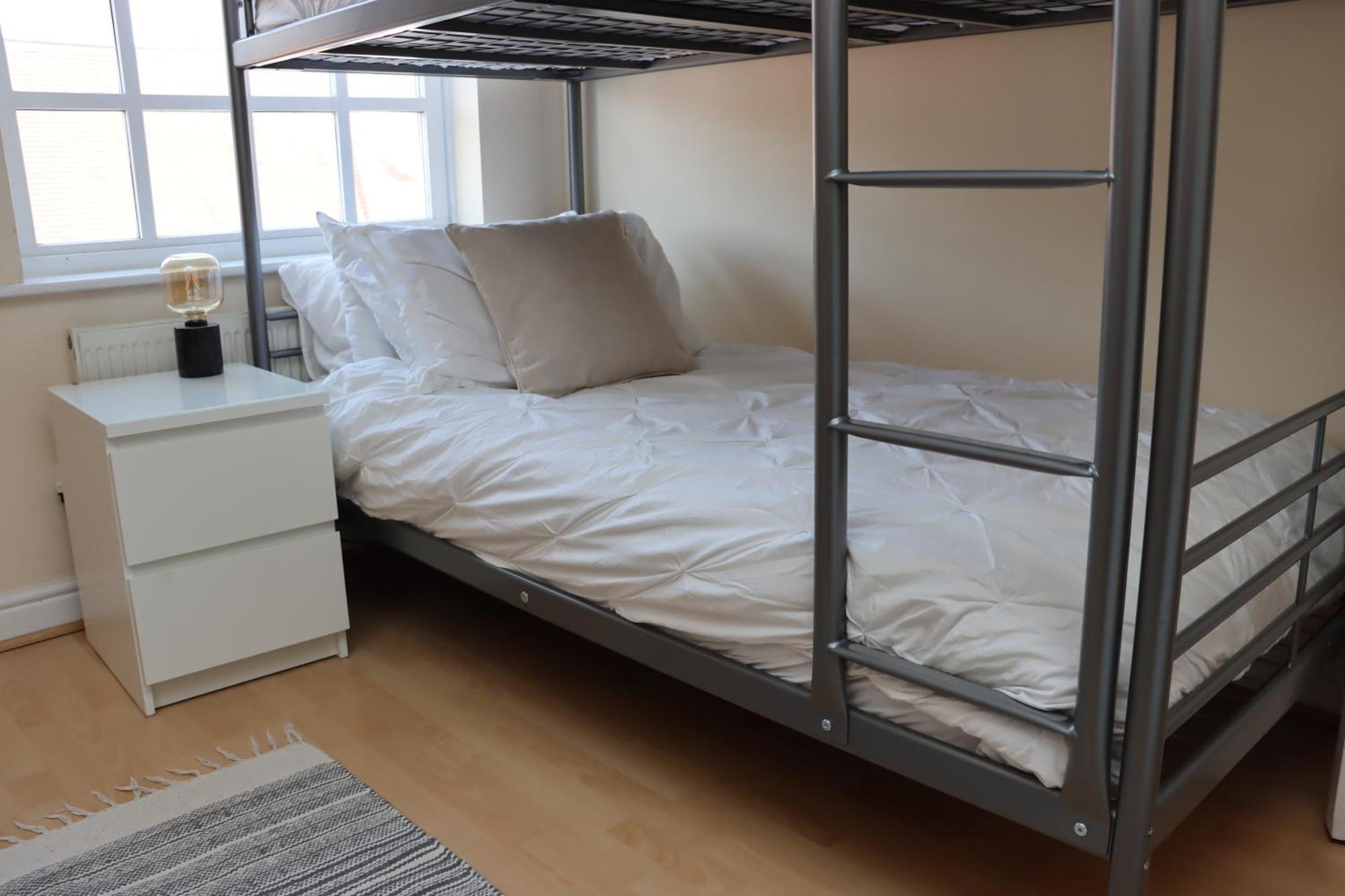 Scandinavian City Centre Apartment Worcester Bagian luar foto